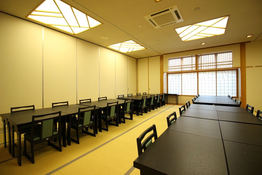 RISHIRI MARINE HOTEL 34/39