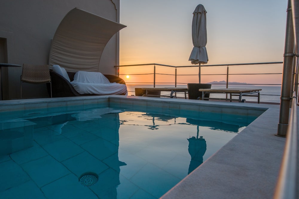 Antinea Suites and Spa 15/75