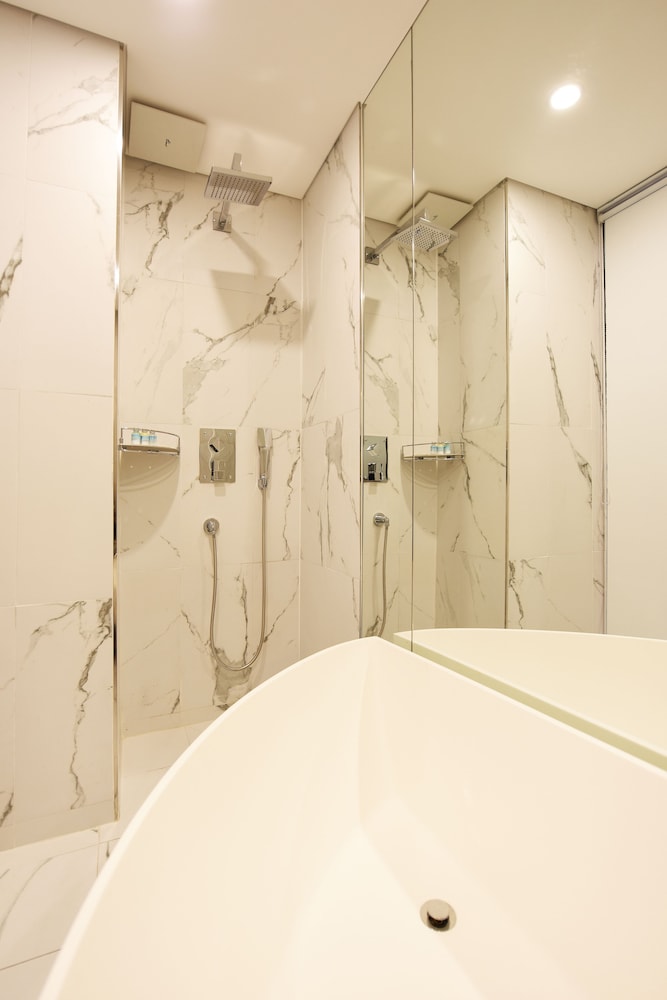 Hotel Infini 30/36