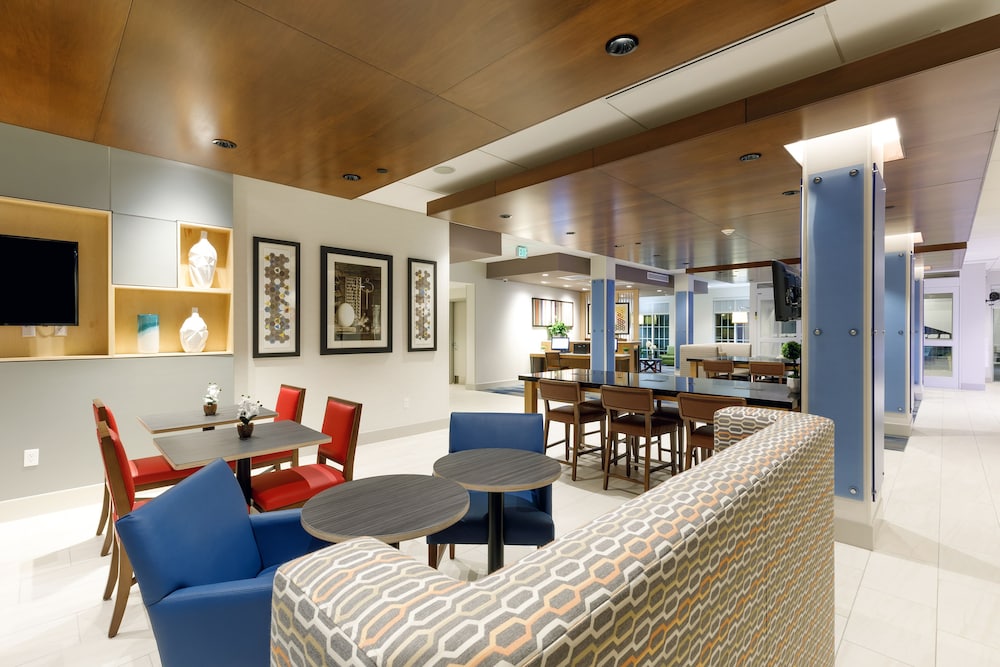 Holiday Inn Express Suites Sturbridge 28/54