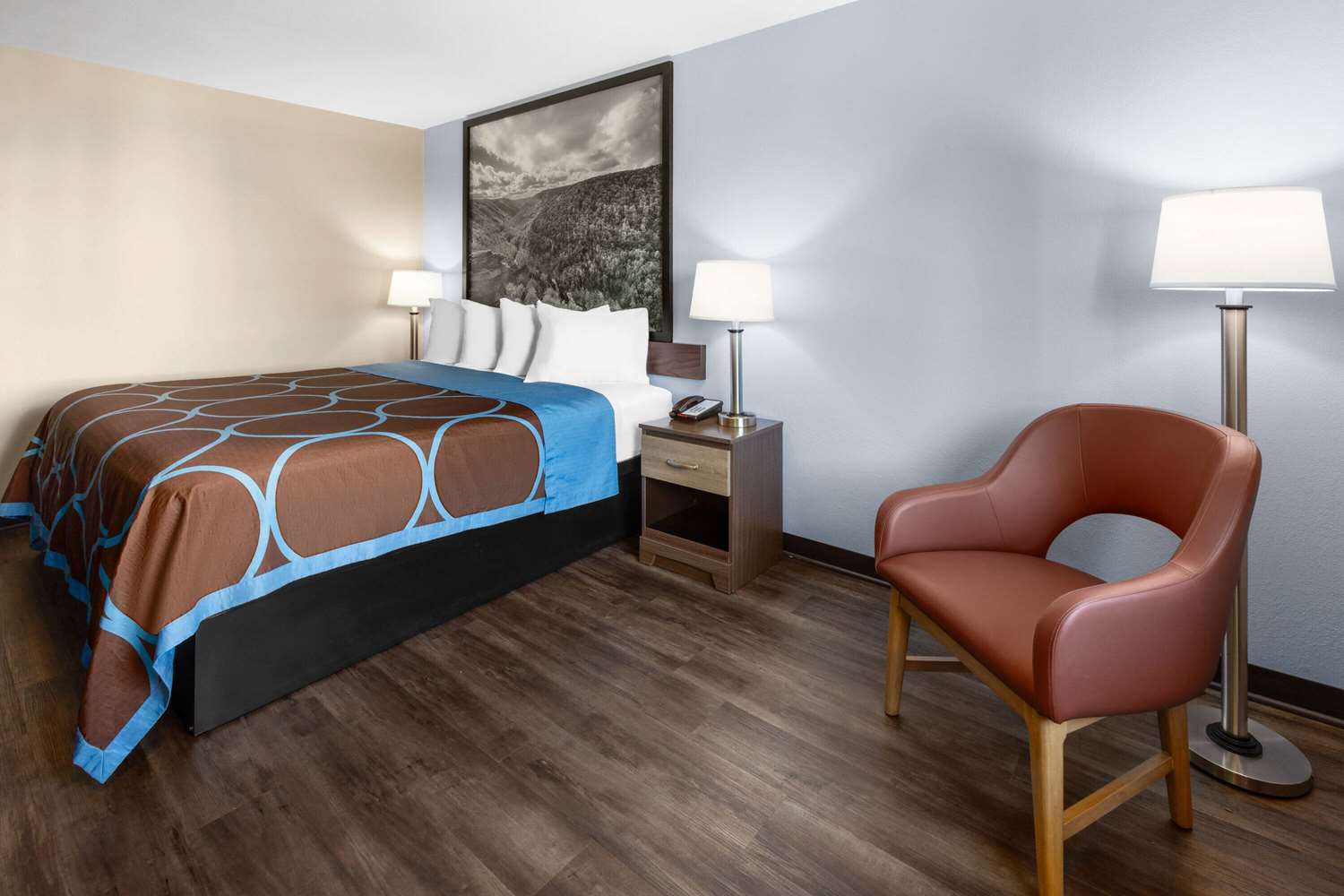 Super 8 By Wyndham Fairmont, WV 14/28
