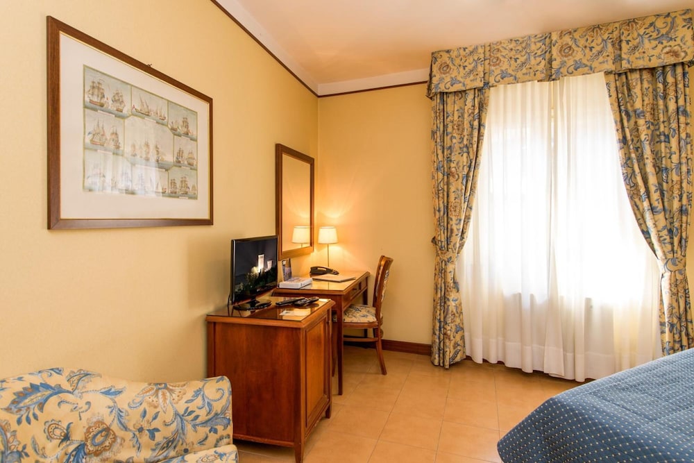 Albergo Reggio 30/63