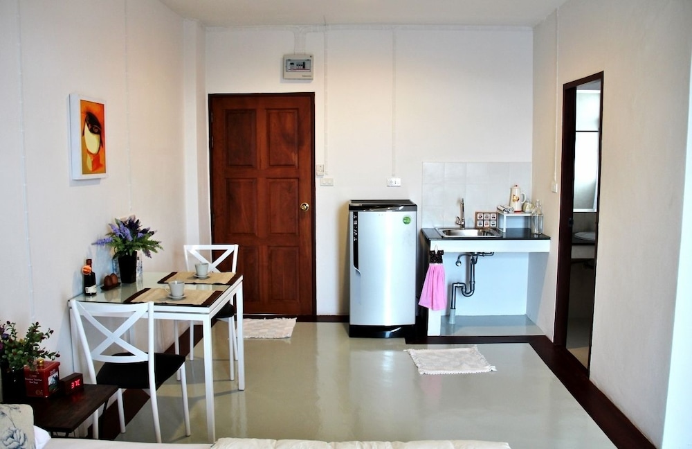 The Meet Green Apartment 8/66