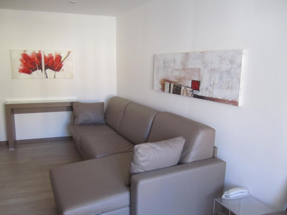 Hotel Le Rocher 32/52