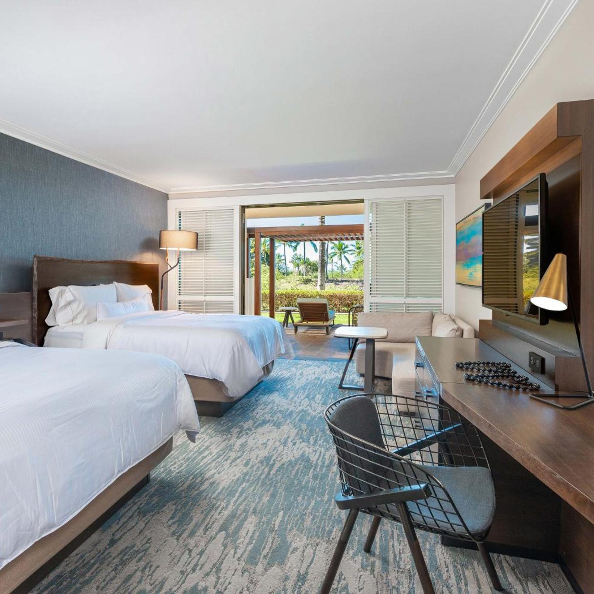 Lanai, Guest Room, 2 Queen Beds, Partial Ocean View, Balcony
