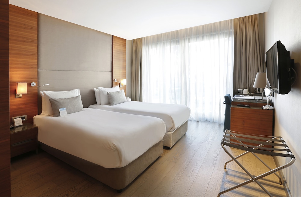 Hotel Arcadia Blue Istanbul 24/42