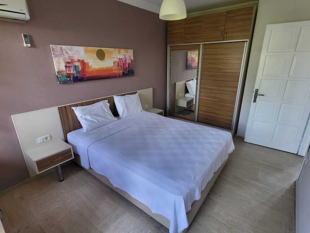 Vira Apart Hotel 11/50