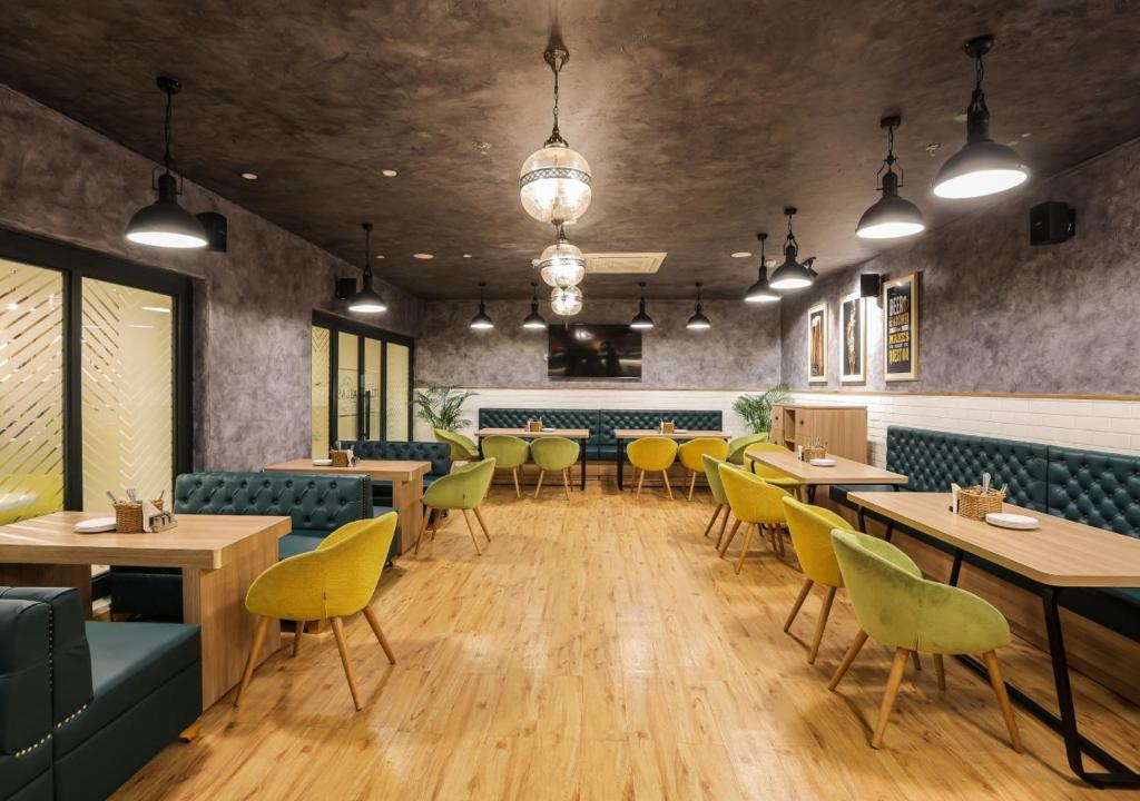 Bloom Hotel - Jalandhar 13/18
