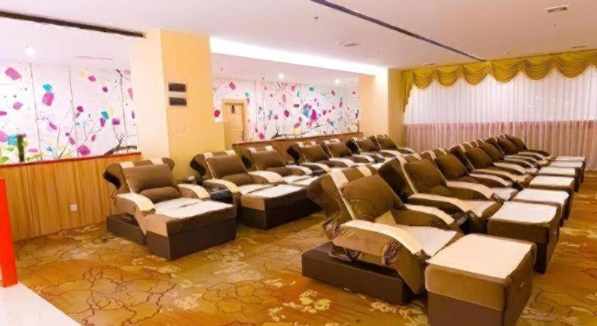 Ying Feng Yuan Hotel 27/37