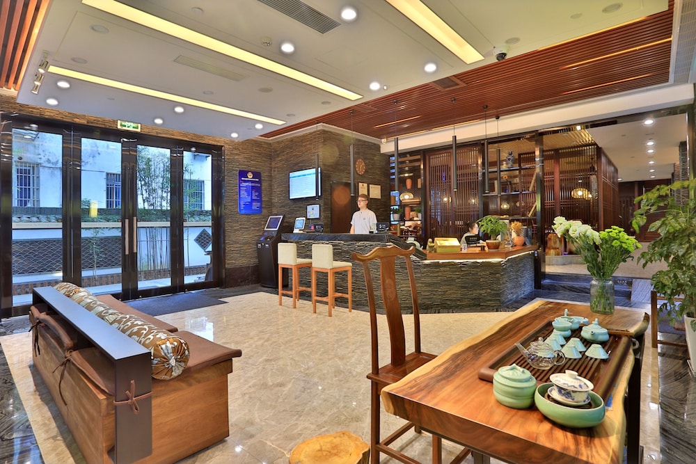 Nostalgia Hotel (West lake Hangzhou) 46/60