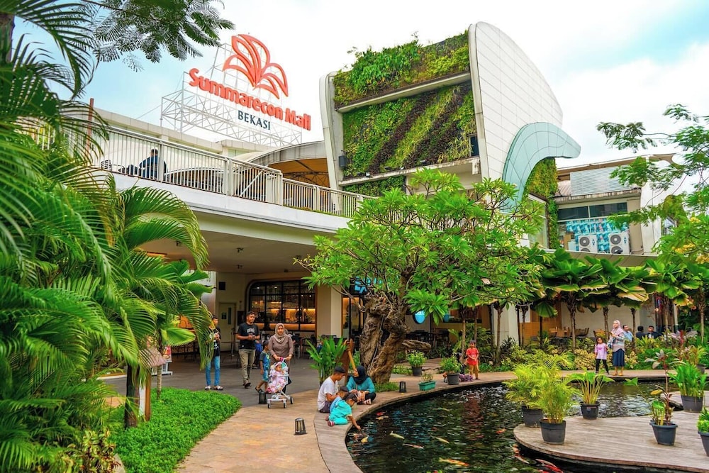 Ibis Styles Bekasi Jatibening 70/72