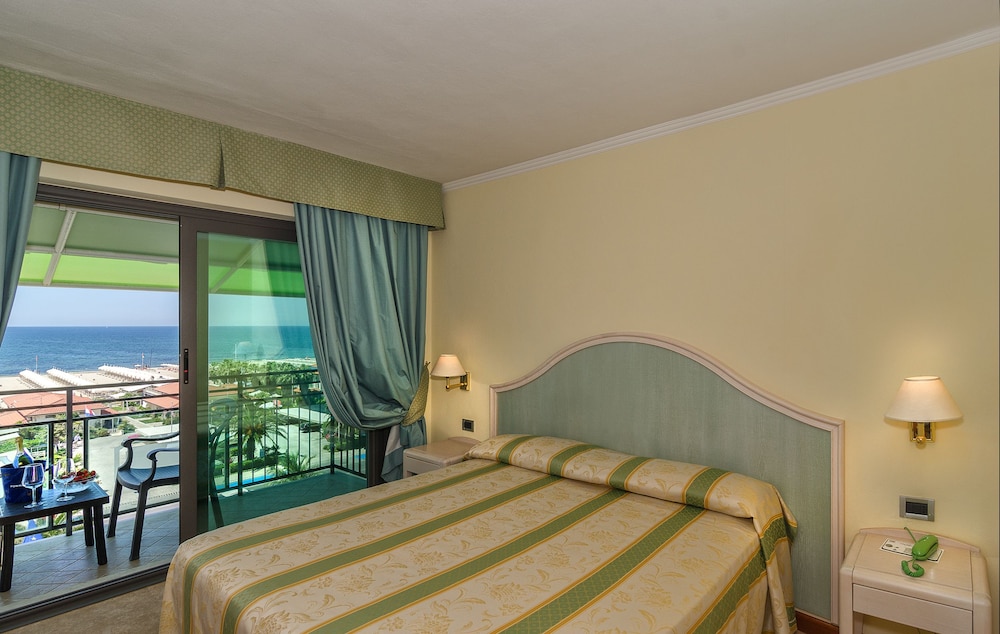 Hotel Siesta 20/66