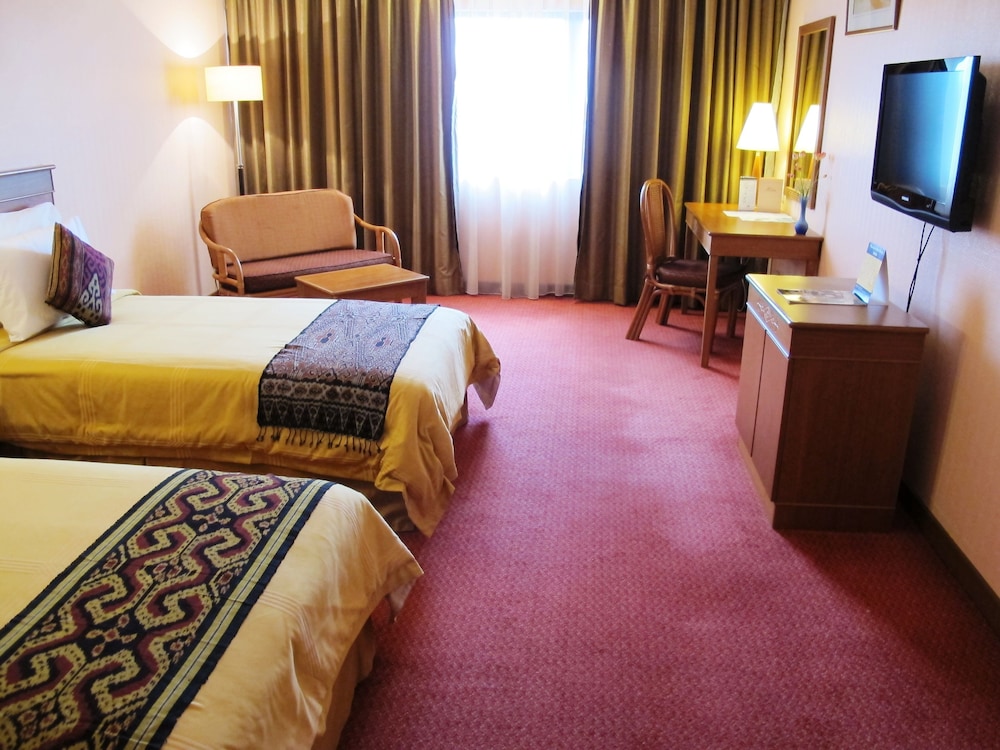 HOTEL GRAND CONTINENTAL KUCHING 36/89