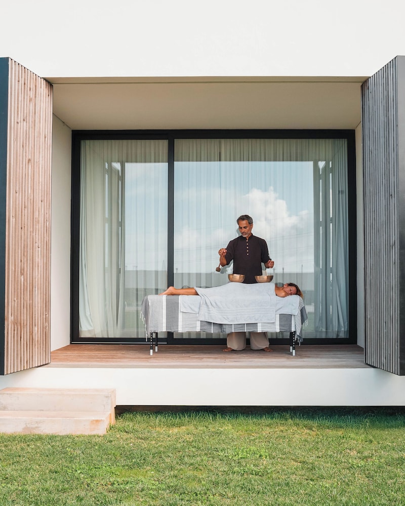 Lusitano Garden Villas 2/50