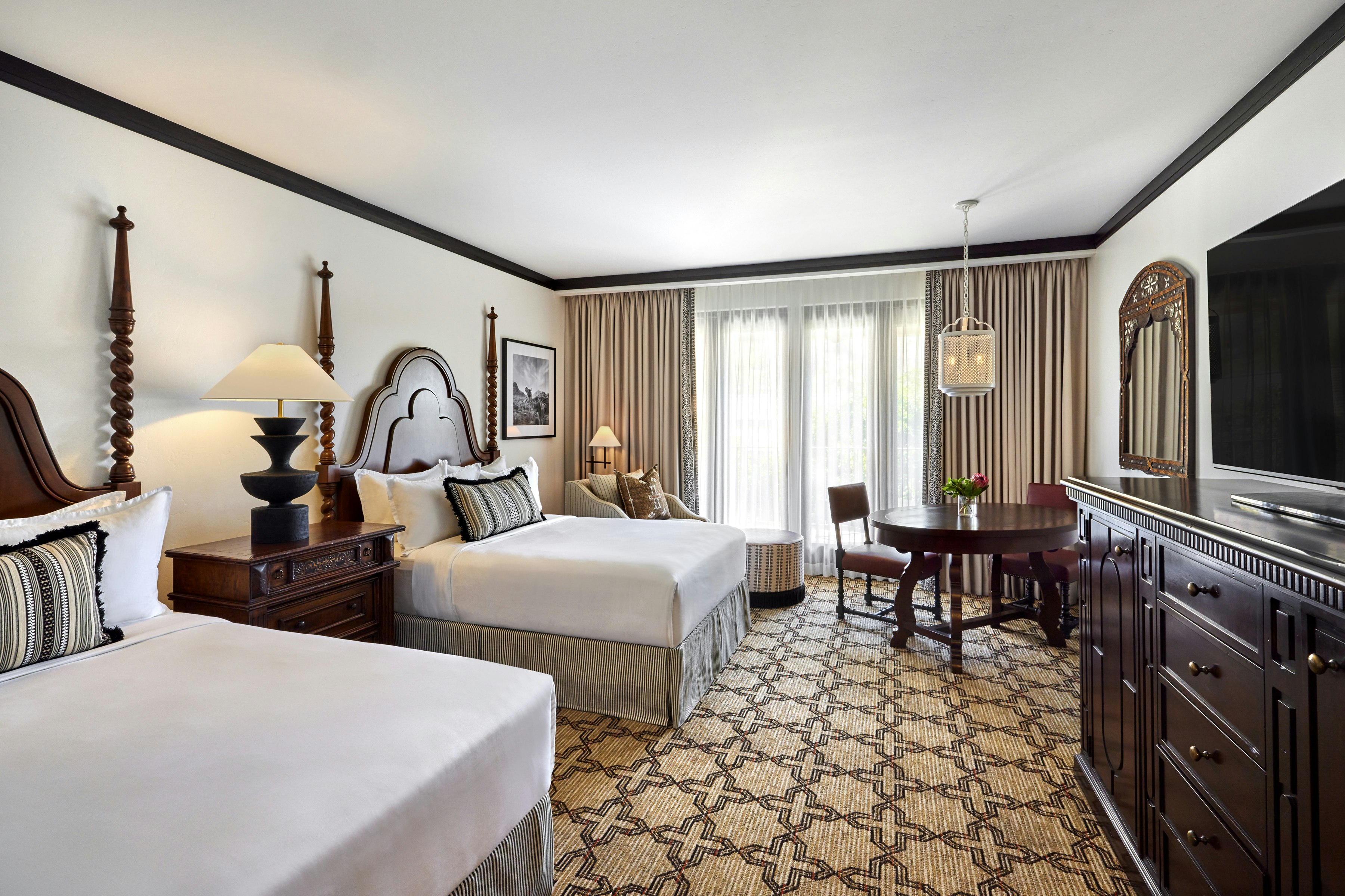Room, 2 Queen Beds, Resort View, Accessible