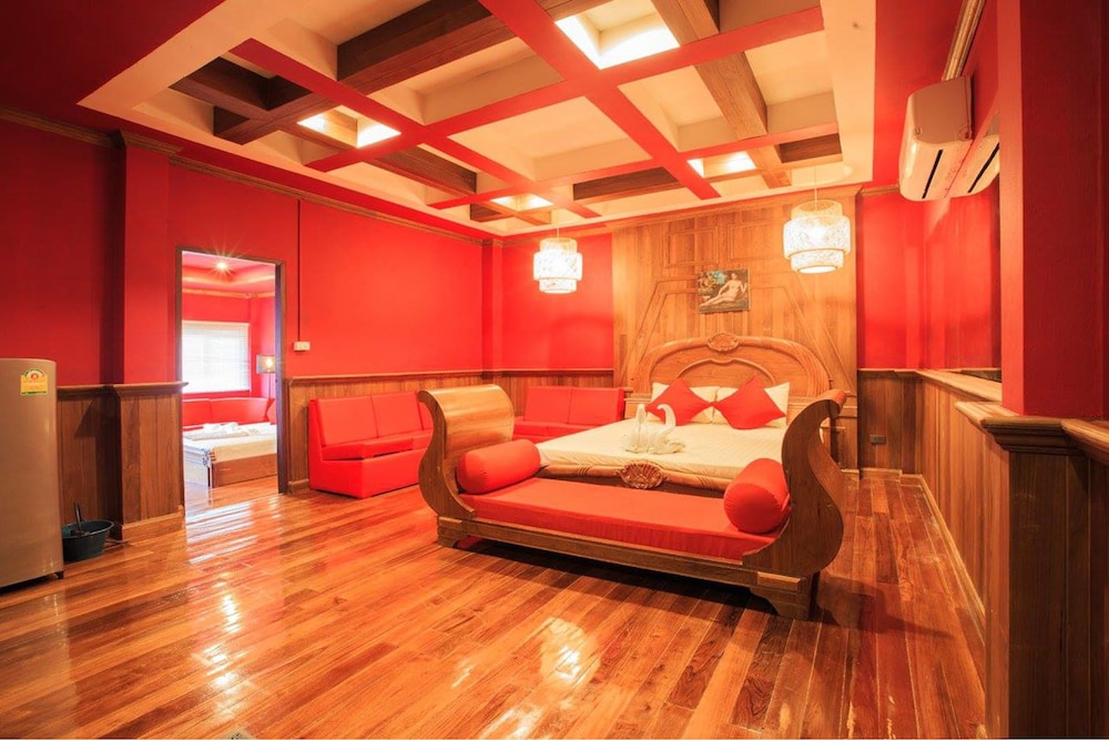 S48 Hotel 12/75