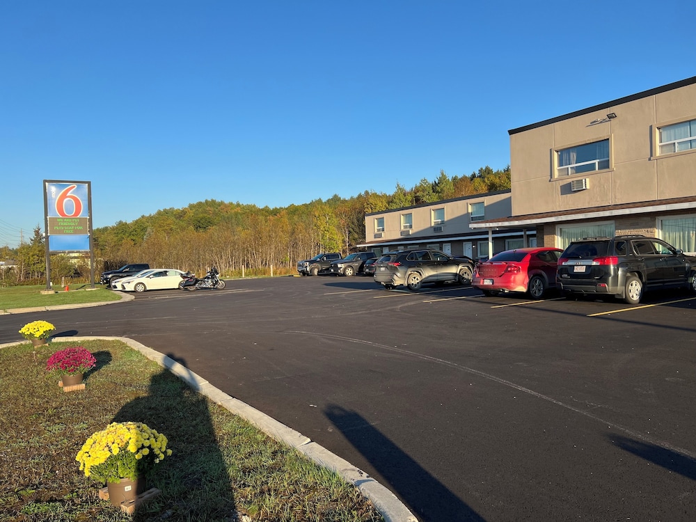 Motel6 Sudbury, ON 37/46