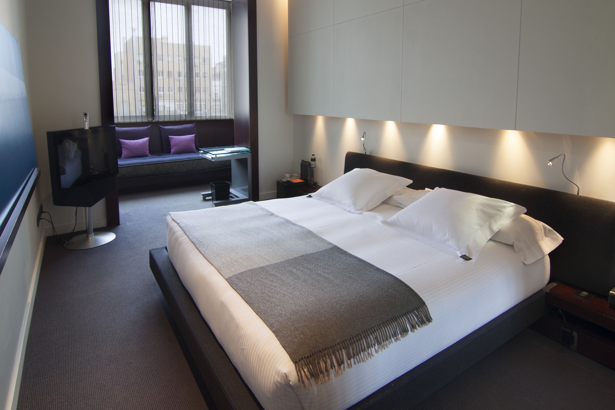 SUPERIOR, DOUBLE BED