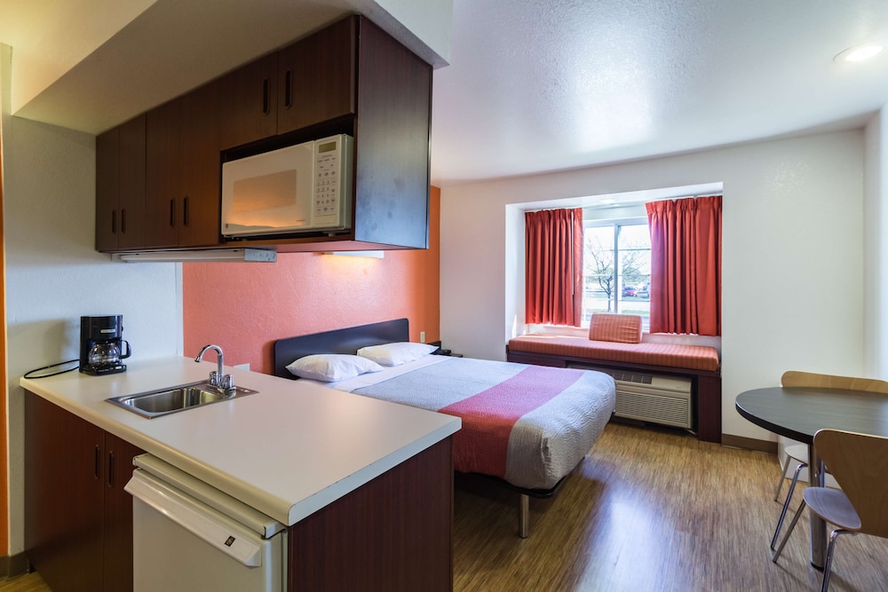 Motel6 Huron, OH - Sandusky 27/62