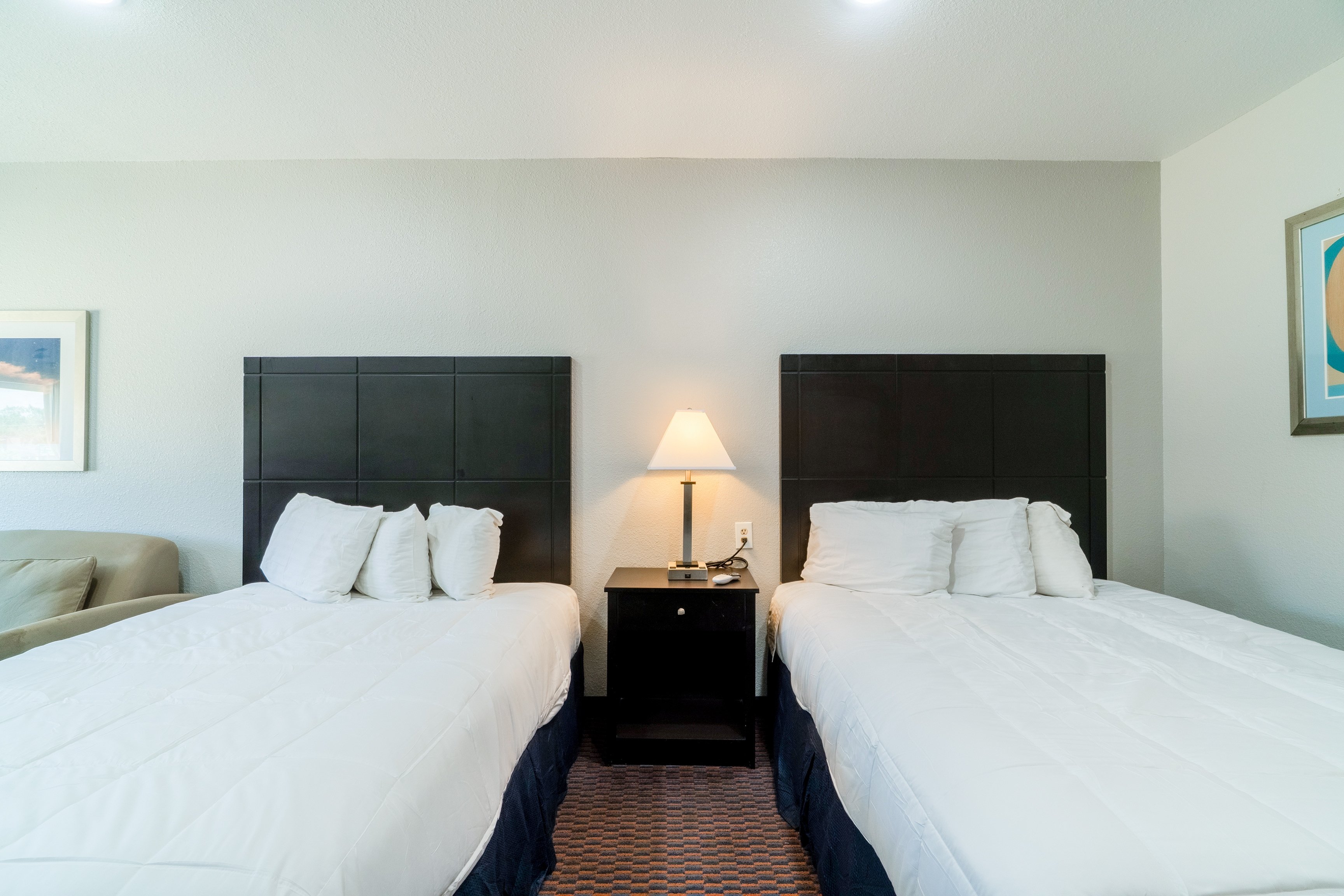 Atria Inn & Suites Kitchenette 19/43