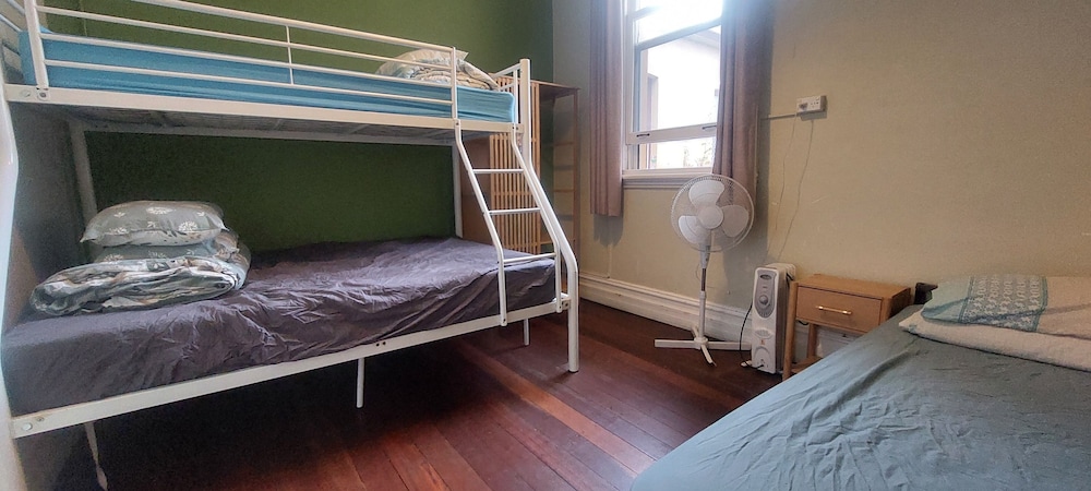 1849 Backpackers Hotel 12/50