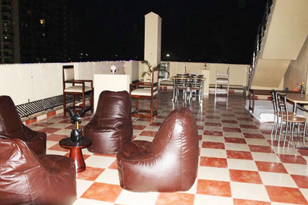 Hotel Rg Inn 27/35