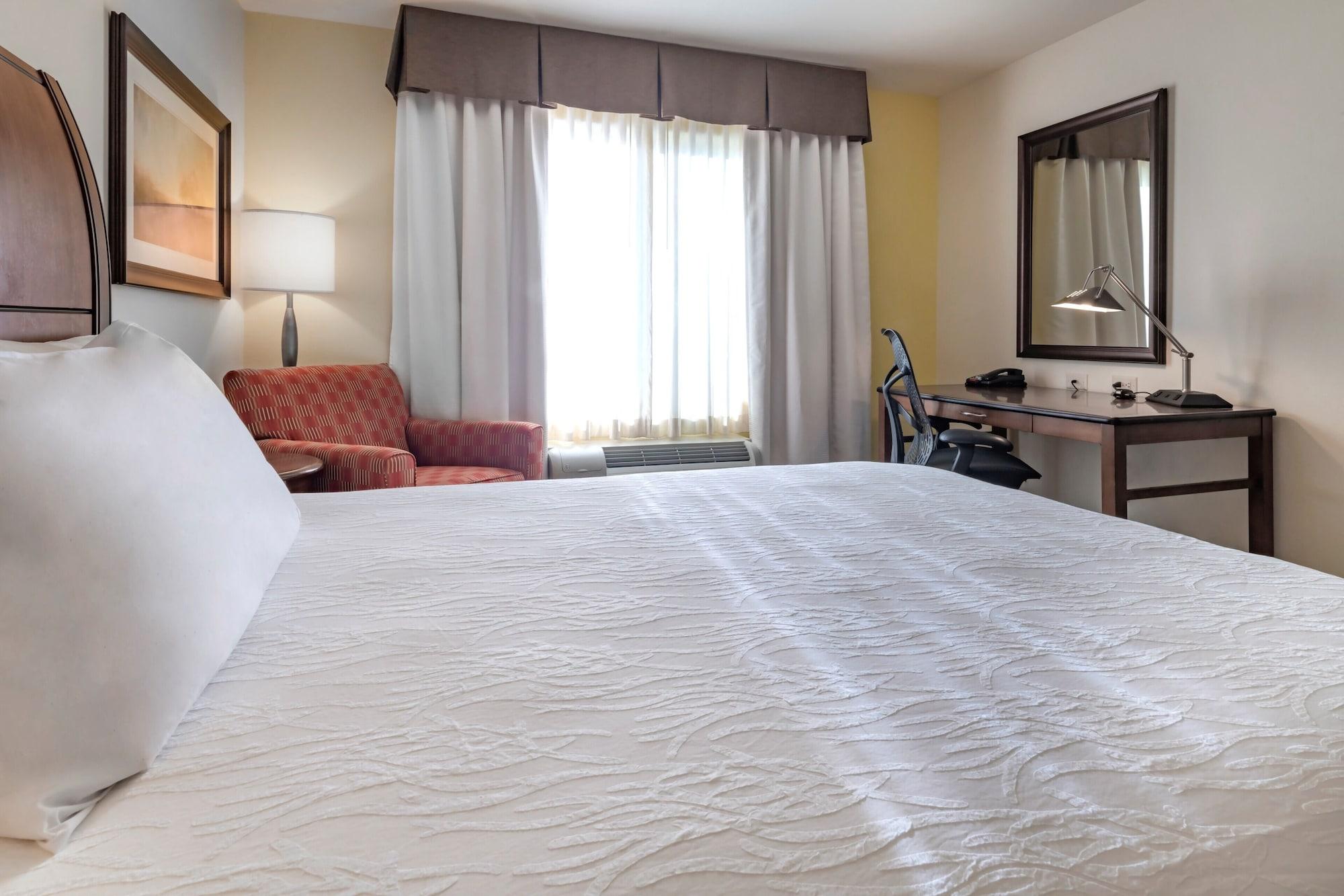 غرفة بغرفة نوم واحدة، Hilton Garden Inn Devens Common 3/5