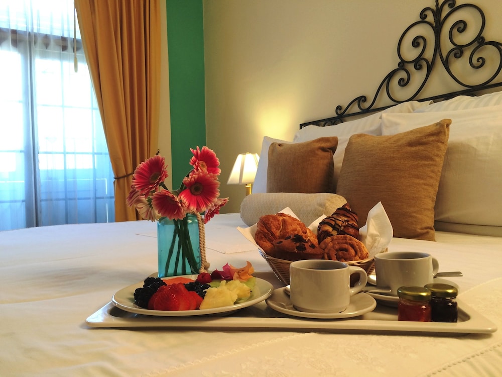 Casa Lucia Hotel Boutique 49/55