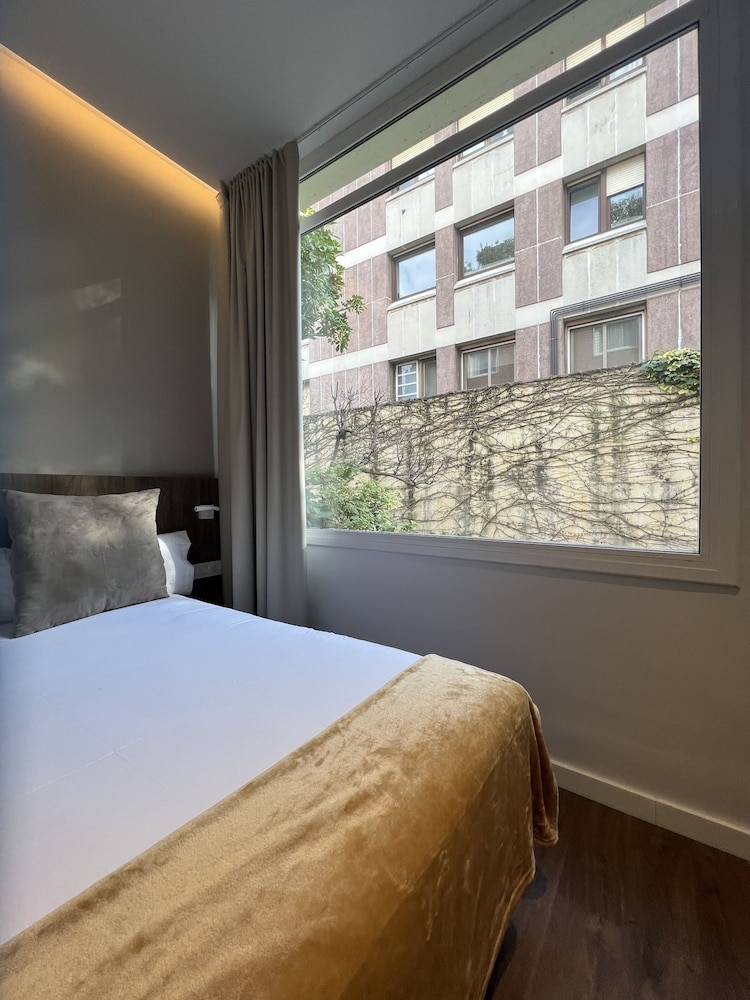 Vilana Hotel 34/70