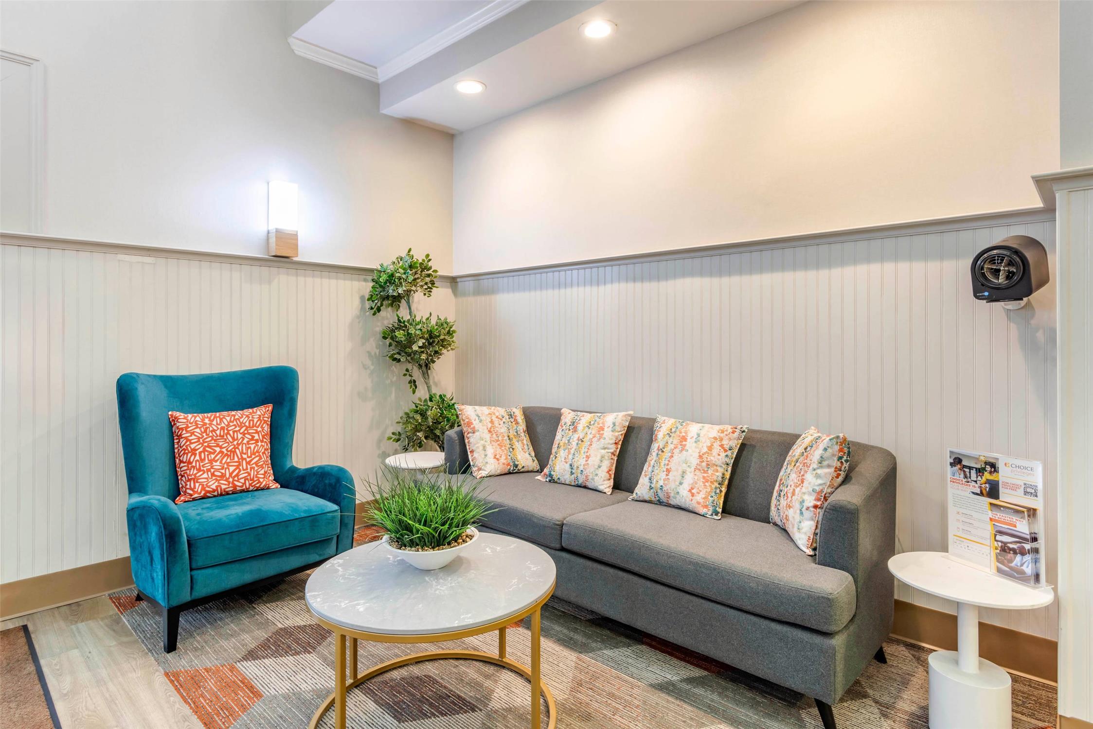MainStay Suites Ocean City West, MD 26/38