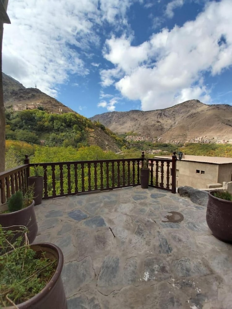 RIAD ATLAS TOUBKAL 6/62