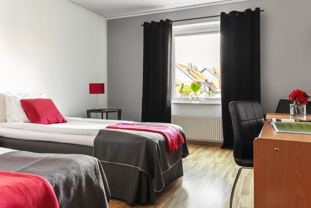 Sundsgarden Hotell And Konferens 3/50