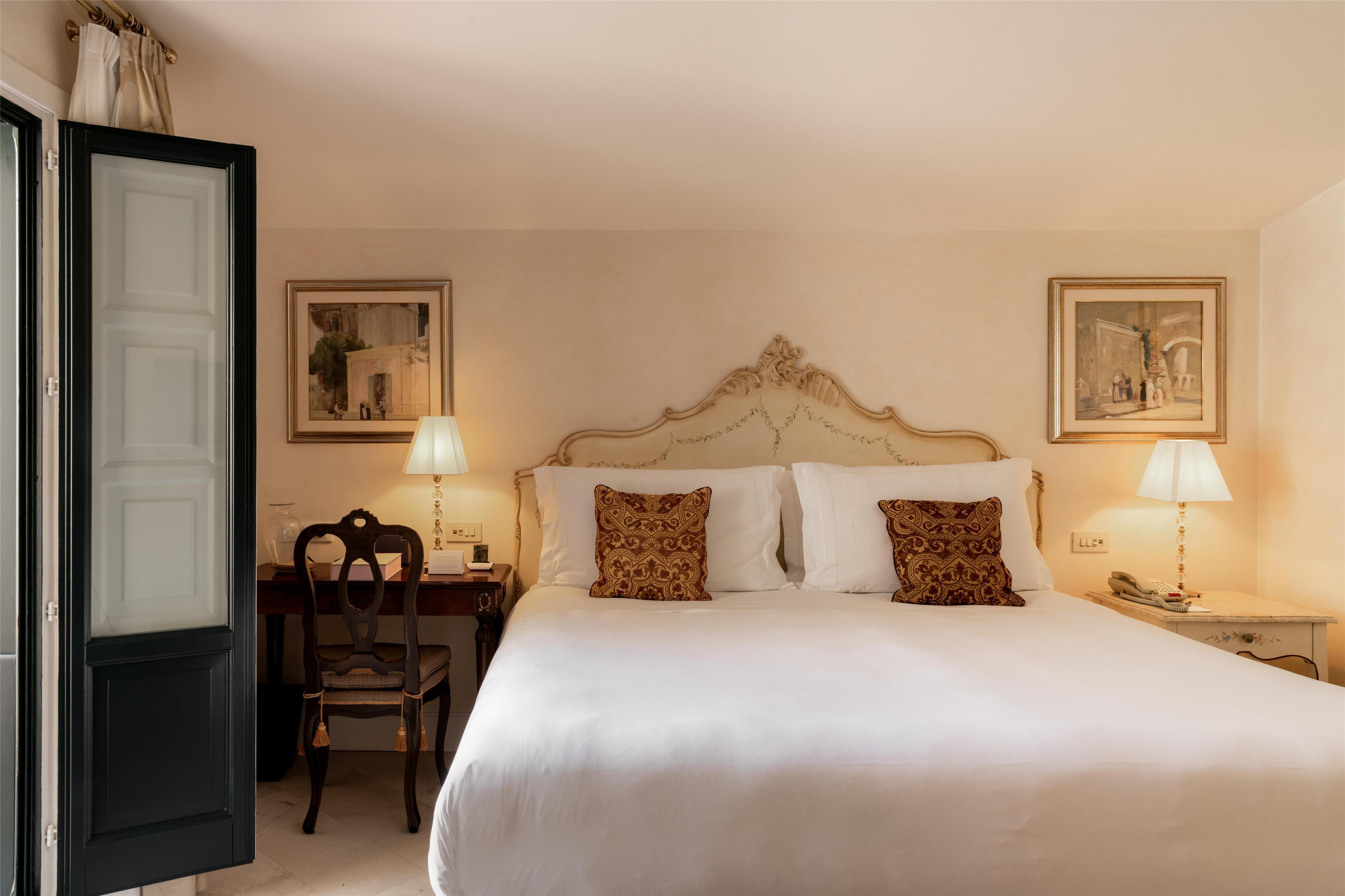 غرفة سوبيريور بسرير مزدوج أو سريرين منفصلين، Grand Hotel Timeo A Belmond Hotel Taormina 2/8