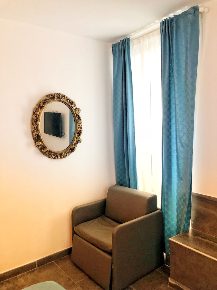 Art Atelier Borgo 28/50