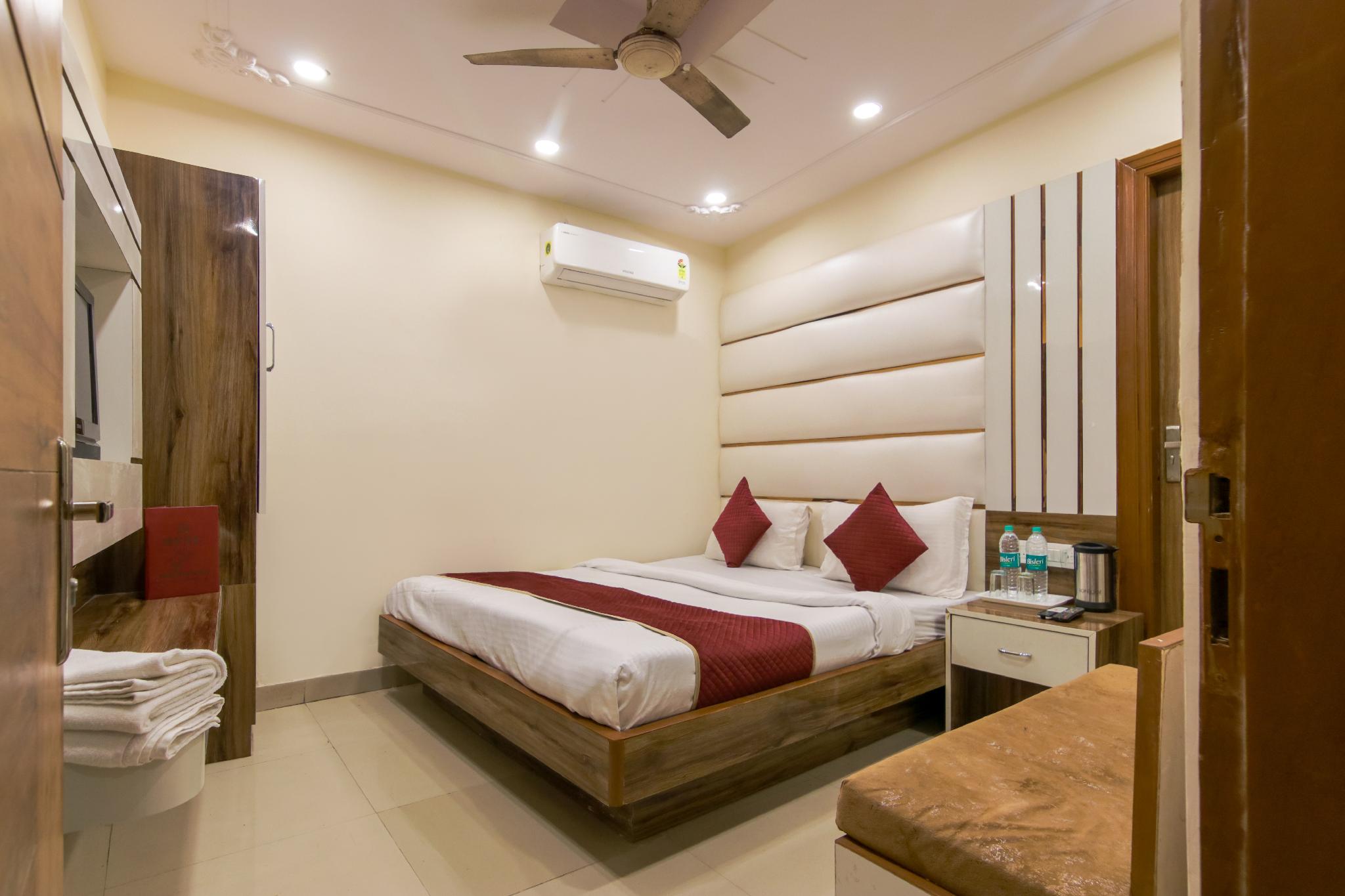 Hotel Star Palace Paharganj 35/63