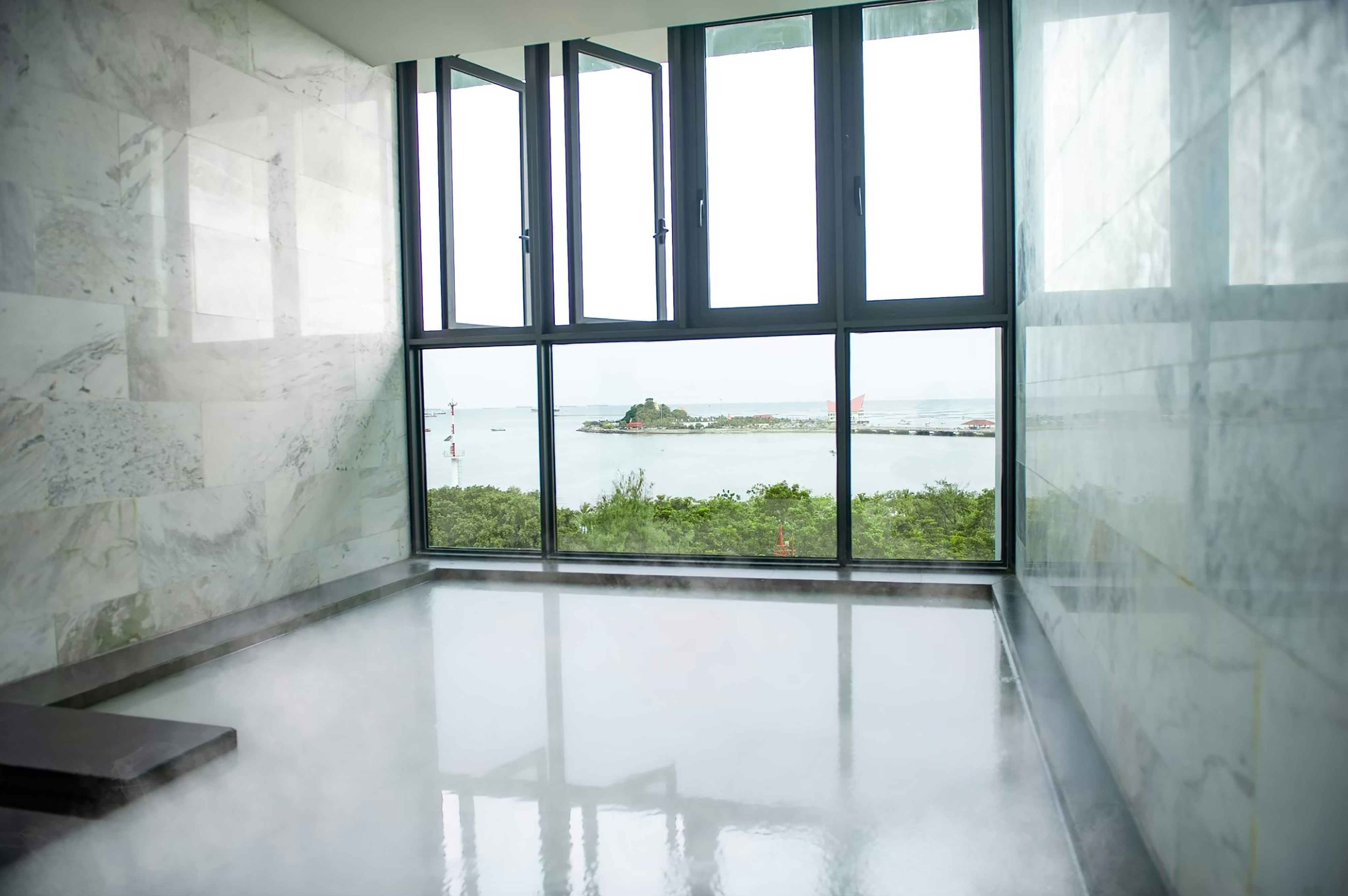 Oakwood Hotel Residence Sri Racha 25/83