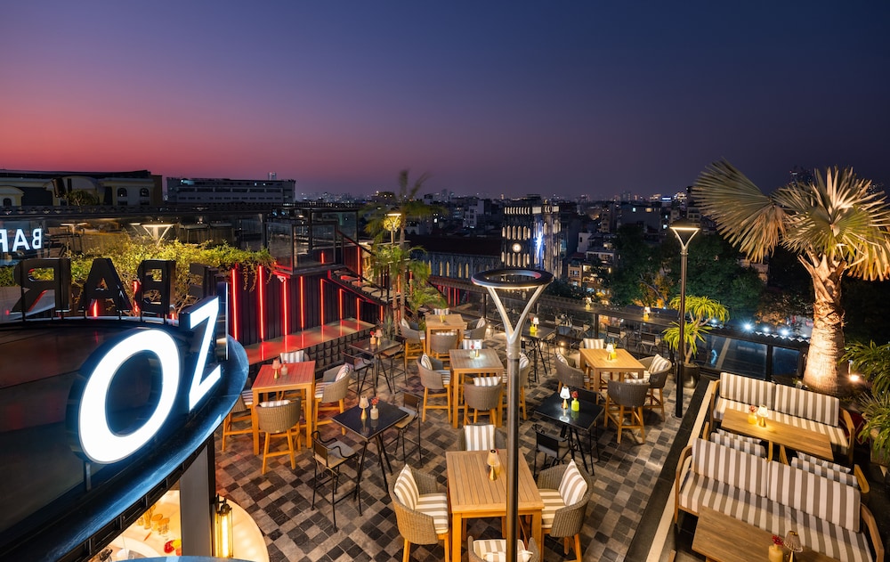 Grand Hotel du LAC Hanoi 43/50
