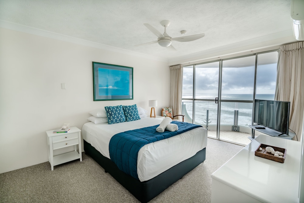 CASHELMARA BEACHFRONT APARTMENTS 5/28
