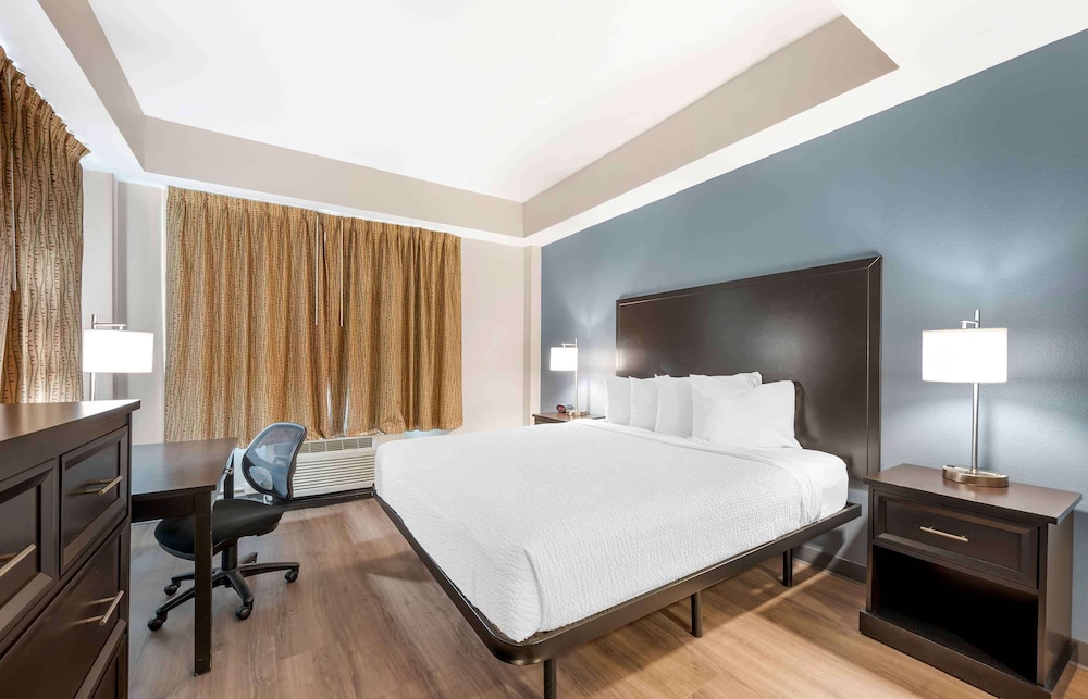 Extended Stay America - Indianapolis -Airport-W Southern Ave 27/60