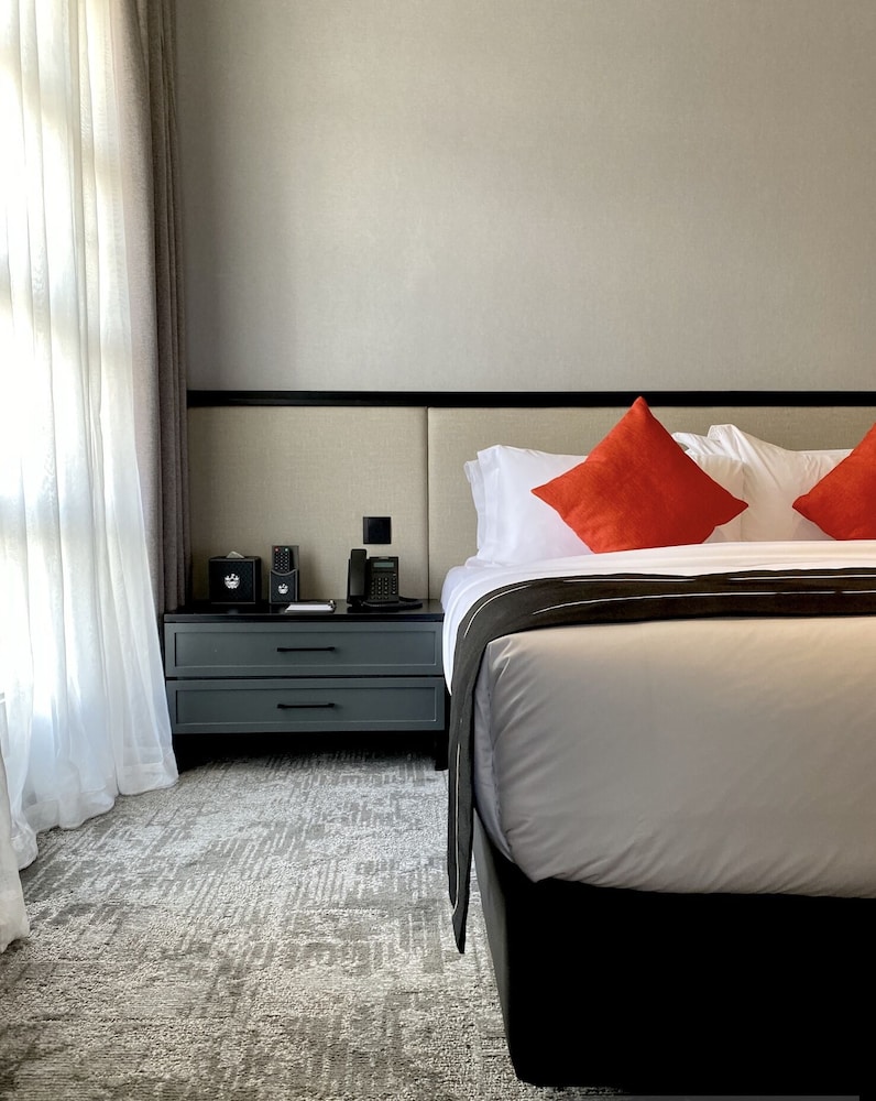 Stanton Hotel 28/50