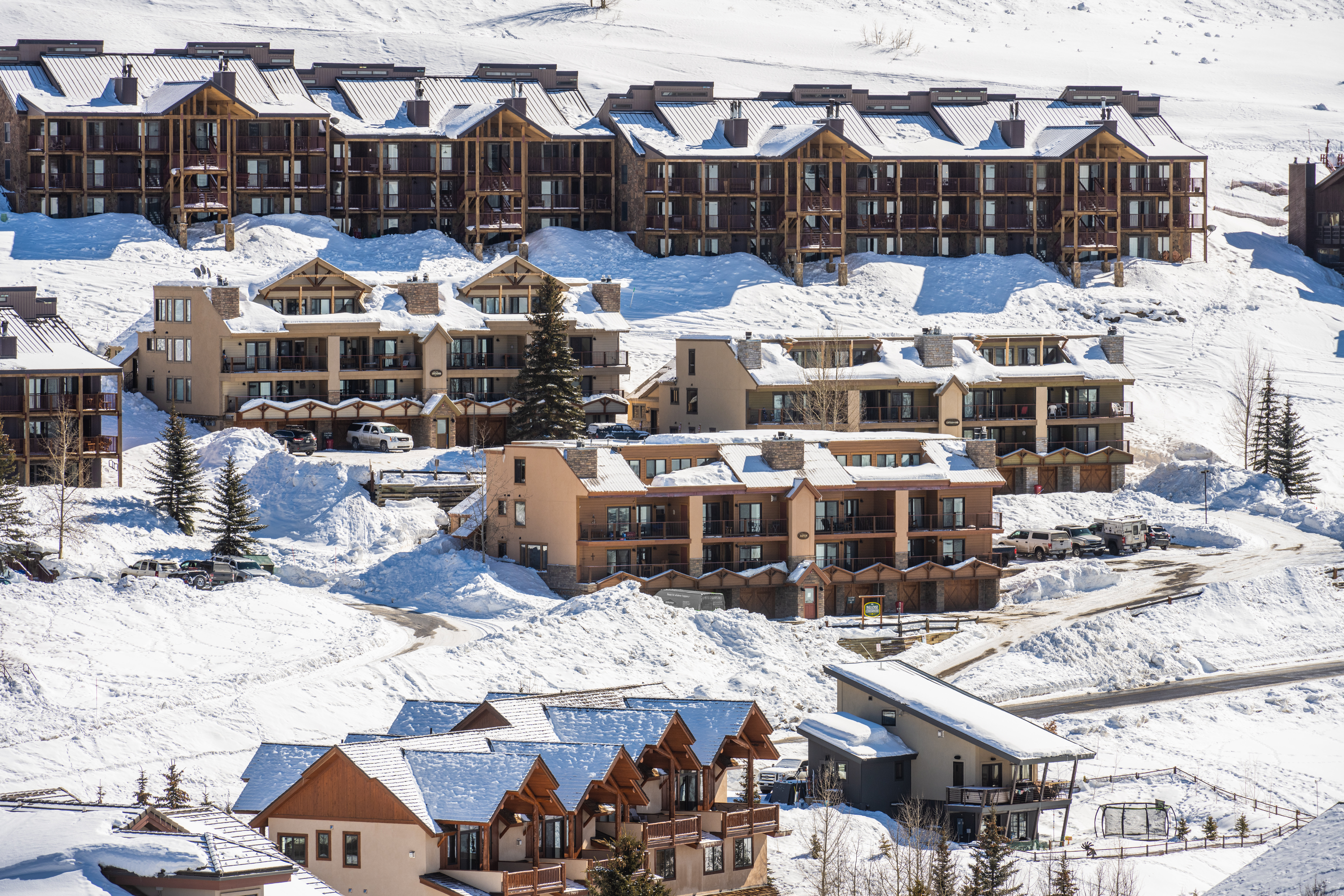 Plaza Condominiums 45/45