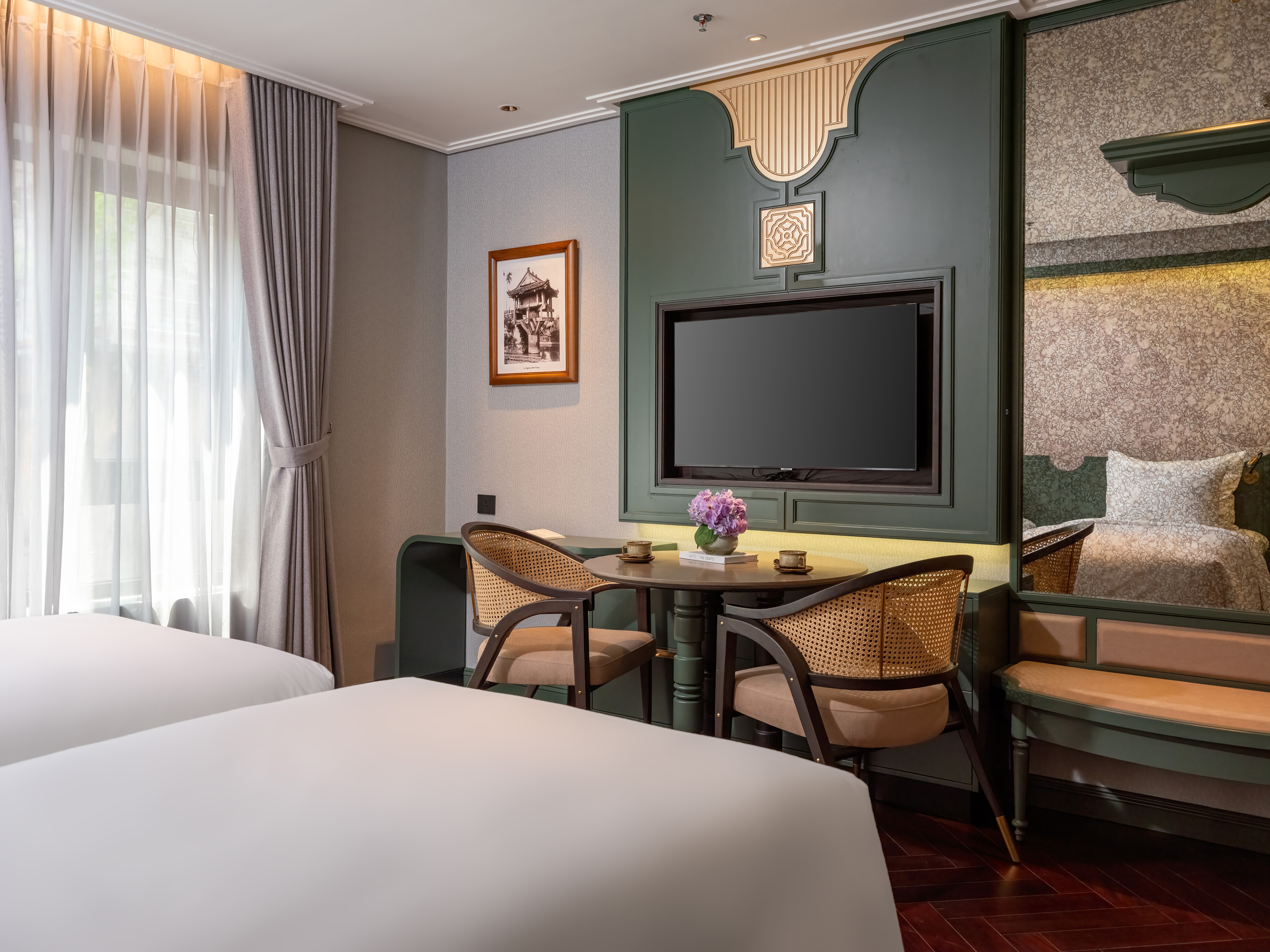 Tonkin Luxury Boutique Hotel & Spa 80/90