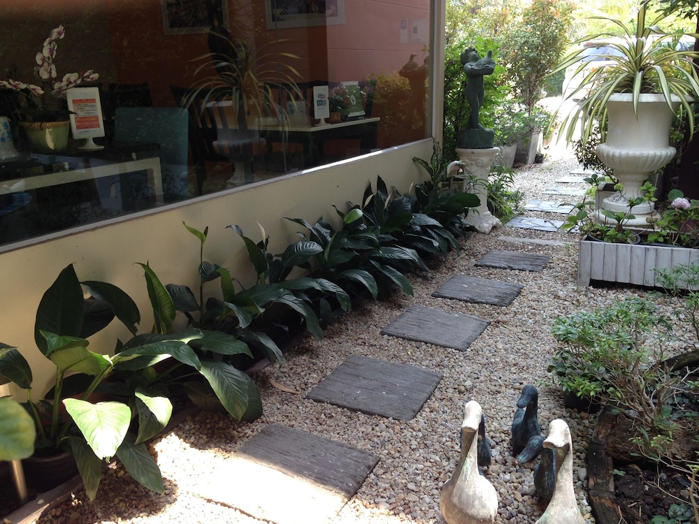 C2 Residence Boutique Hotel 27/28