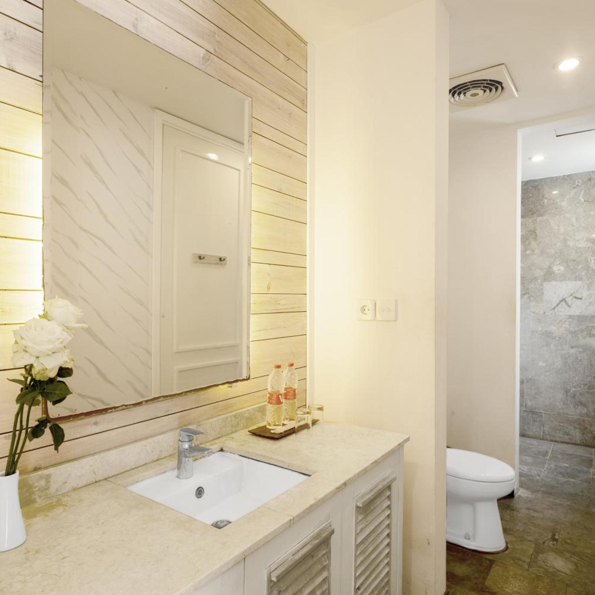 The Kanjeng Suites Petitenget 15/15