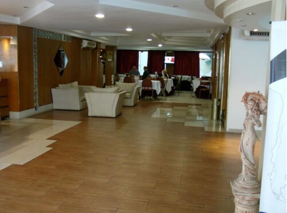 San Remo City Hotel 35/50