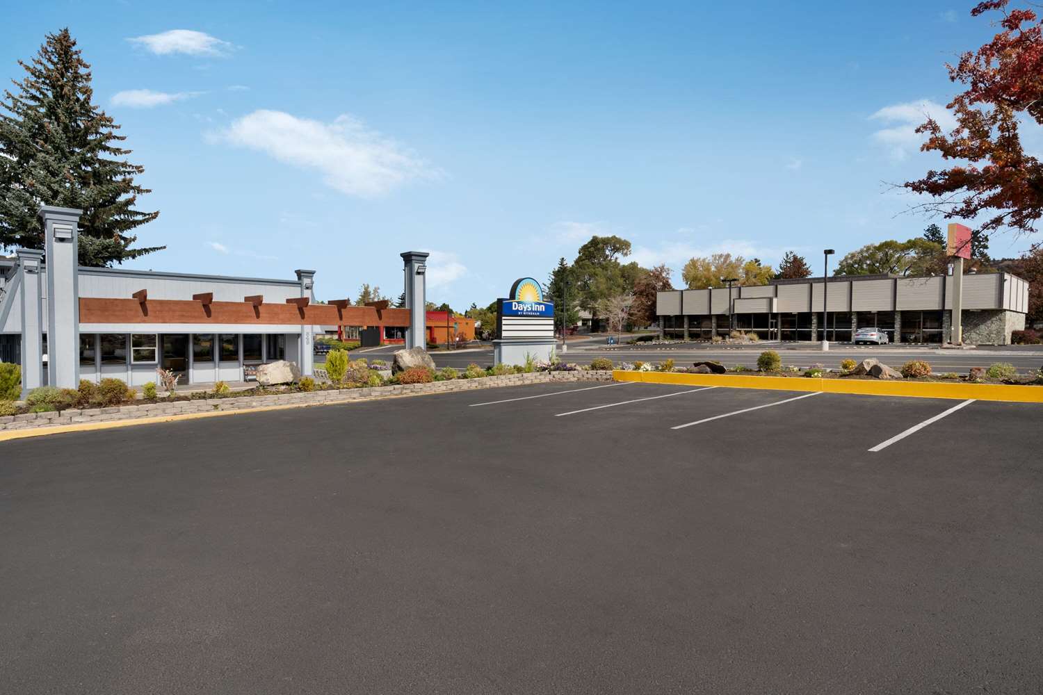 Days Inn by Wyndham Bend 43/49