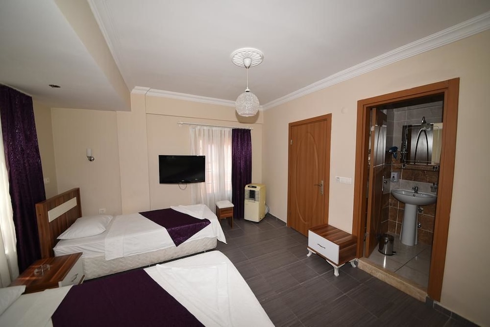 Hotel Feryil Liman 12/16