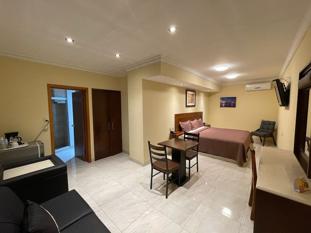 Hotel San Ignacio Inn 25/40