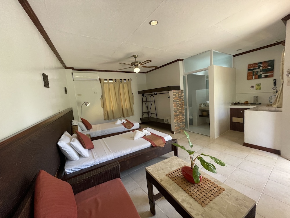 Palms Cove Resort 55/73