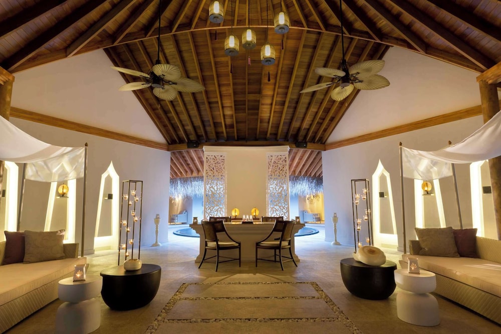Dusit Thani Maldives 52/66